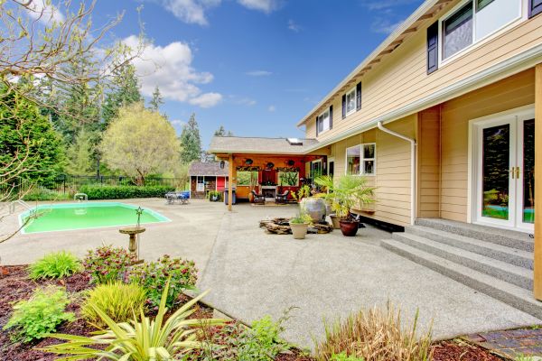Cost of Pool Area Concreting in Atlanta